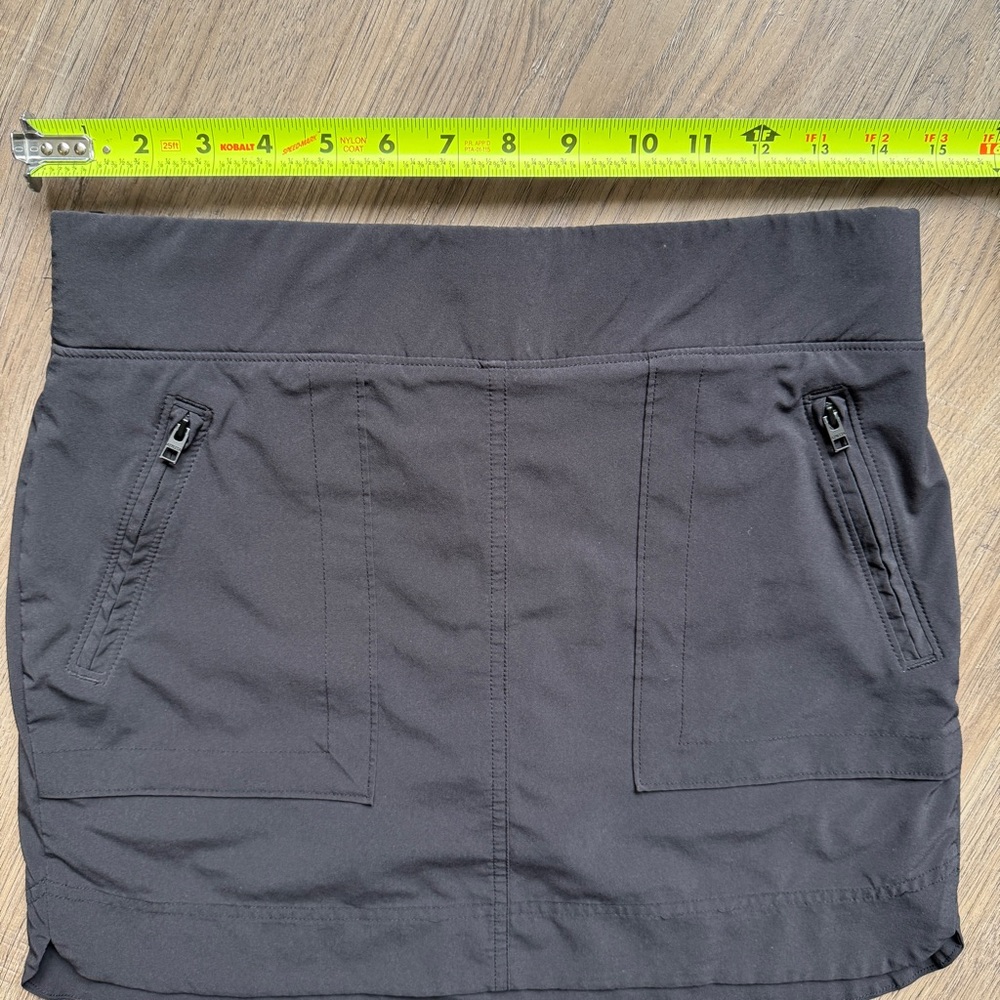 Athleta Black Active Skort with Zipper Pockets - Picture 3 of 12